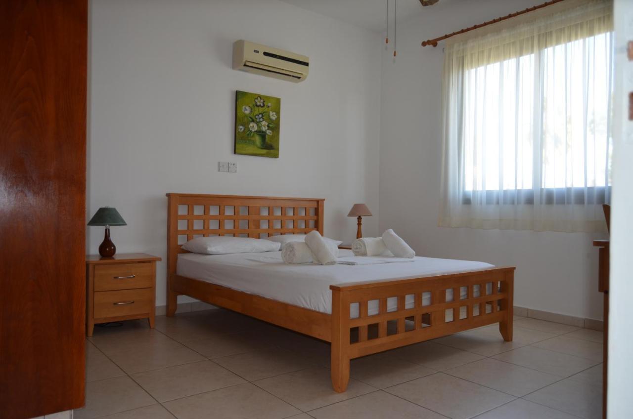 Faros Beach Apartment A102 Paphos 外观 照片