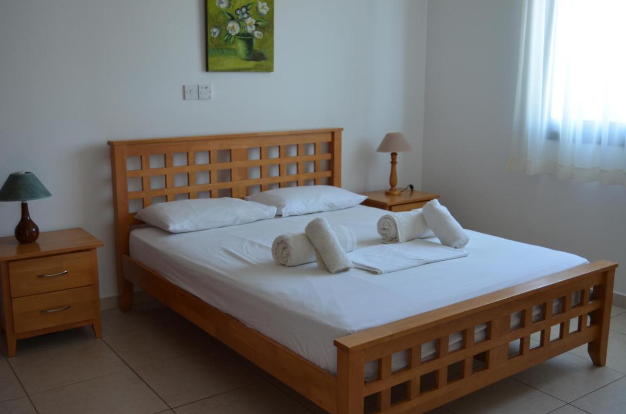 Faros Beach Apartment A102 Paphos 外观 照片